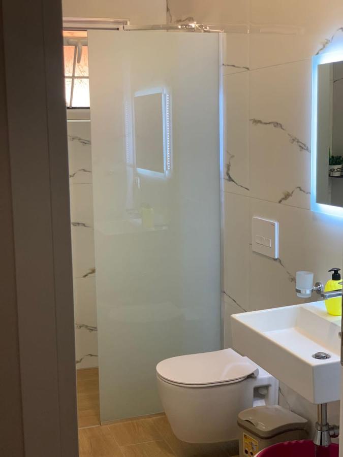 Amazing Familiar Apartments And Rooms Sarandë Buitenkant foto