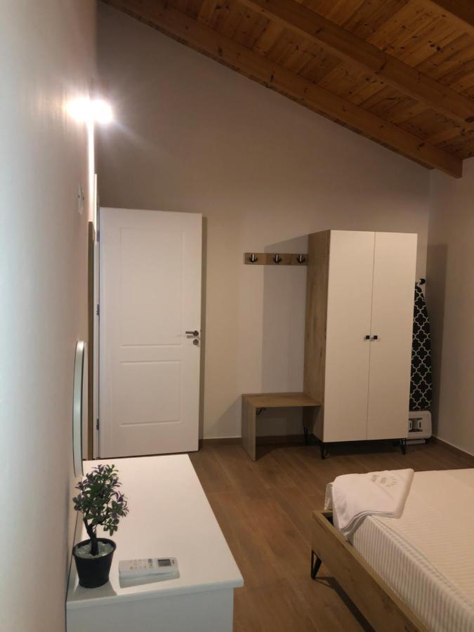 Amazing Familiar Apartments And Rooms Sarandë Buitenkant foto