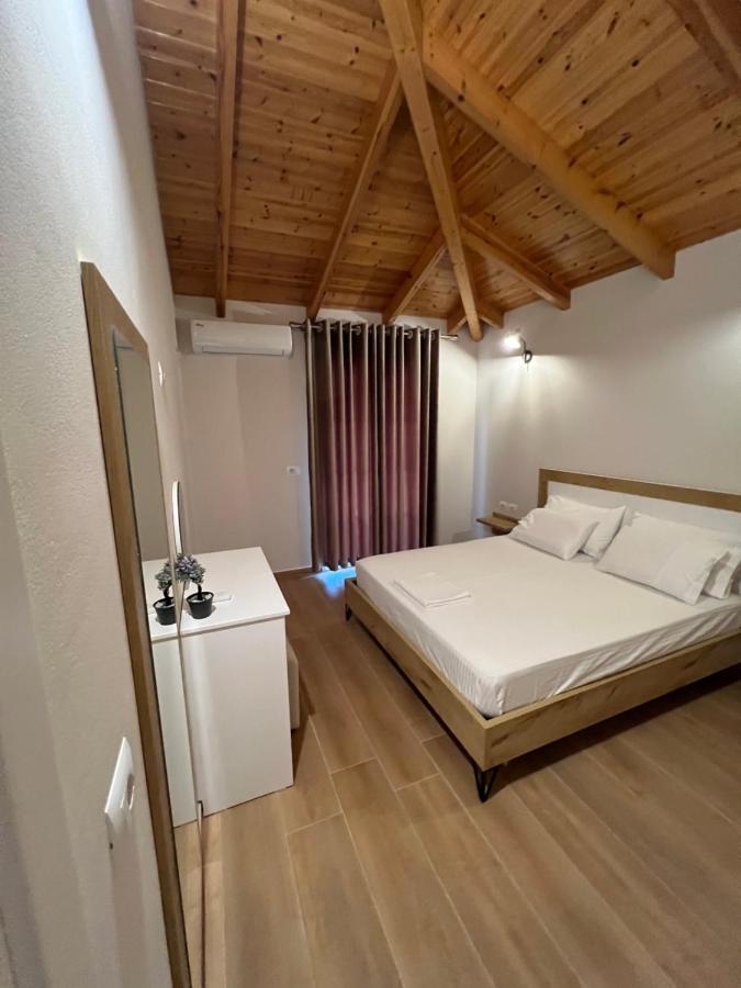 Amazing Familiar Apartments And Rooms Sarandë Buitenkant foto