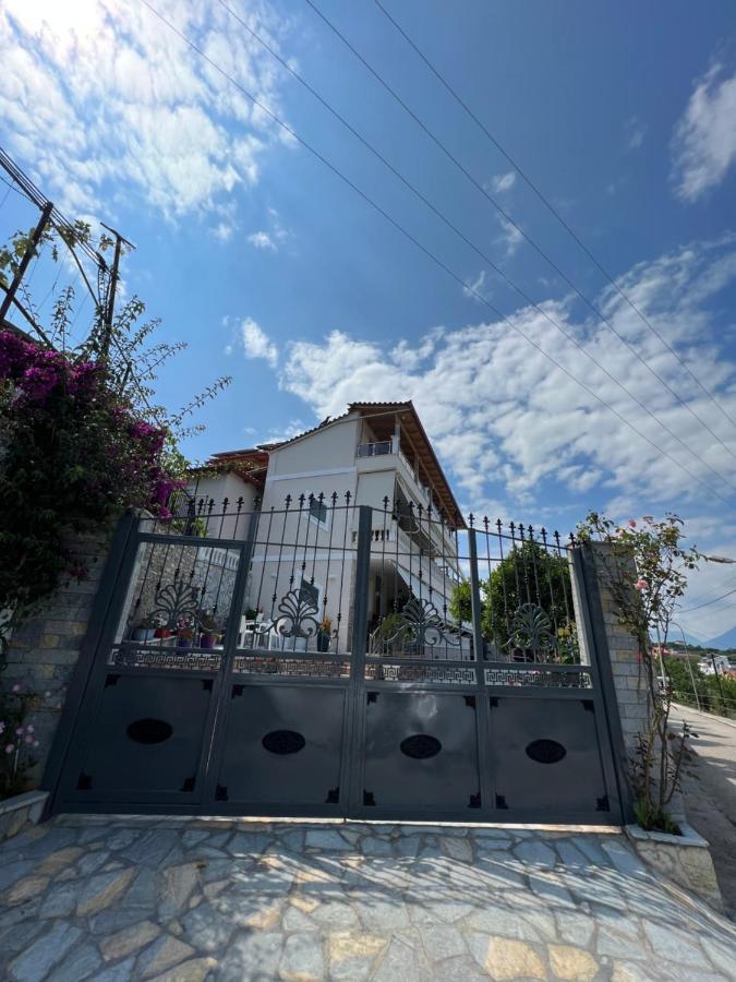 Amazing Familiar Apartments And Rooms Sarandë Buitenkant foto