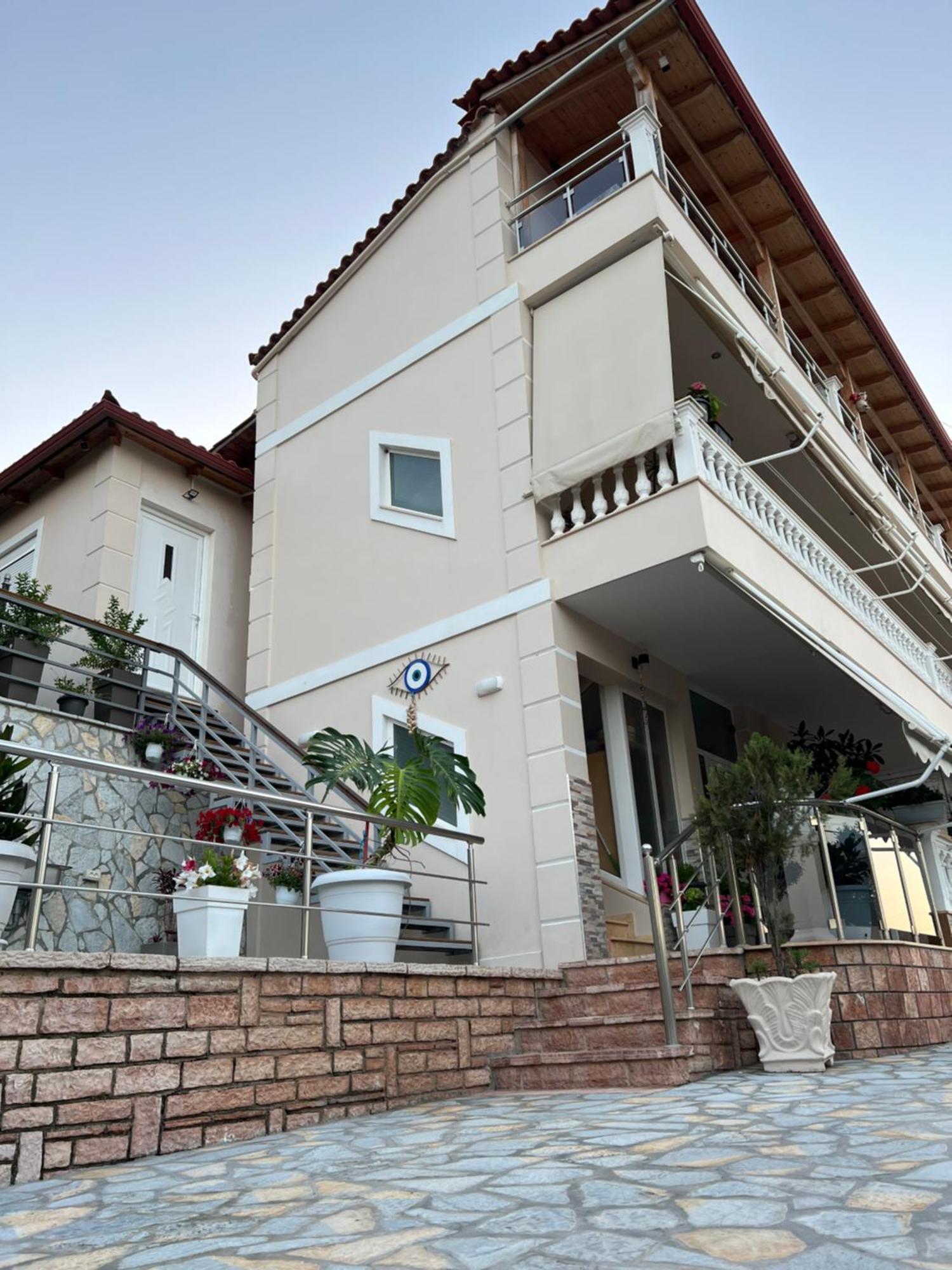 Amazing Familiar Apartments And Rooms Sarandë Buitenkant foto