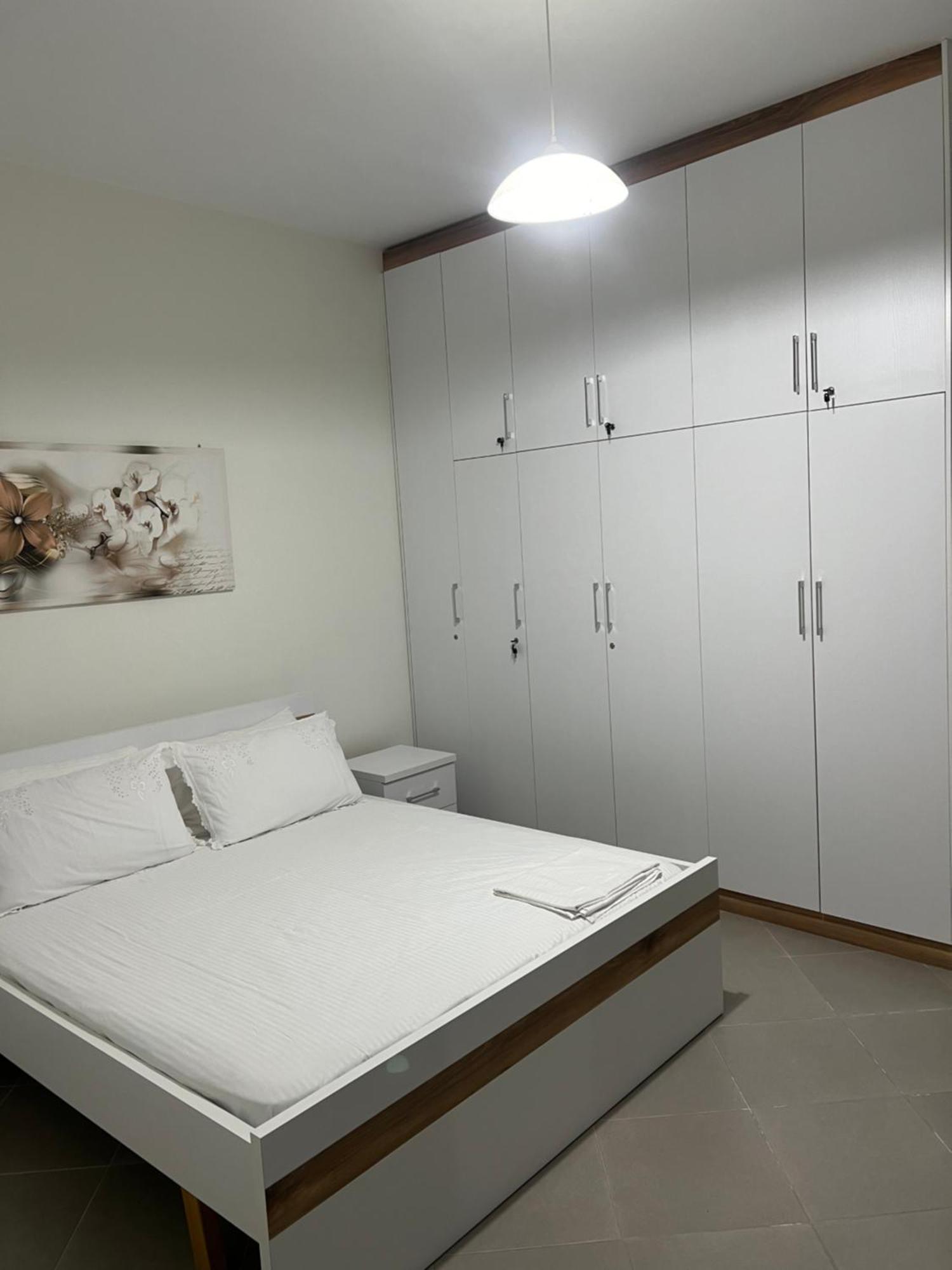 Amazing Familiar Apartments And Rooms Sarandë Buitenkant foto