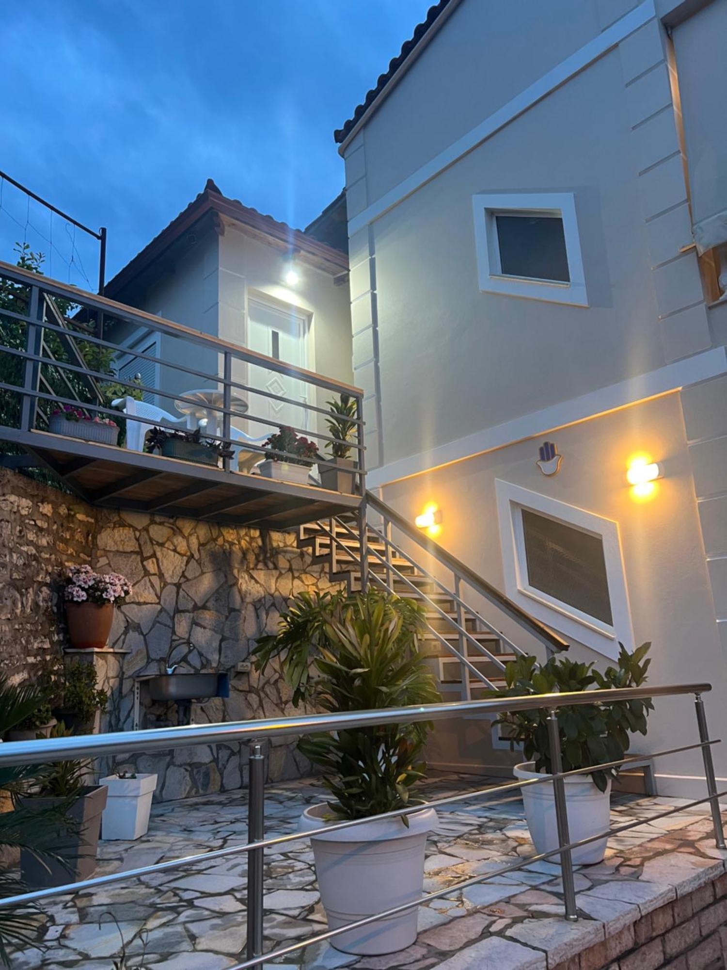 Amazing Familiar Apartments And Rooms Sarandë Buitenkant foto